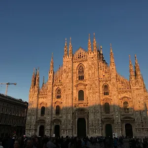 Duomo View Design Studio R&r , Milan Italy